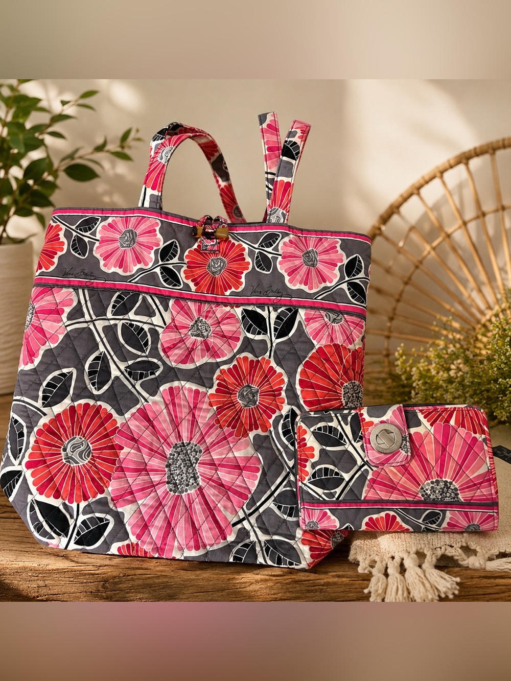 Vera Bradley mod floral Floral Tote Bag & Matching Wallet Set Pink Gray